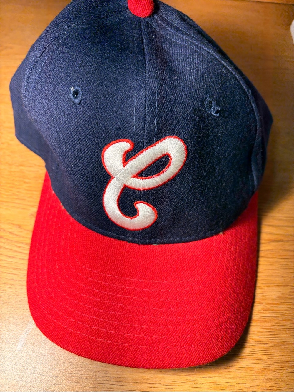 Vintage MacGregor Chicago White Sox Navy & Red C Embroidered Baseball Cap